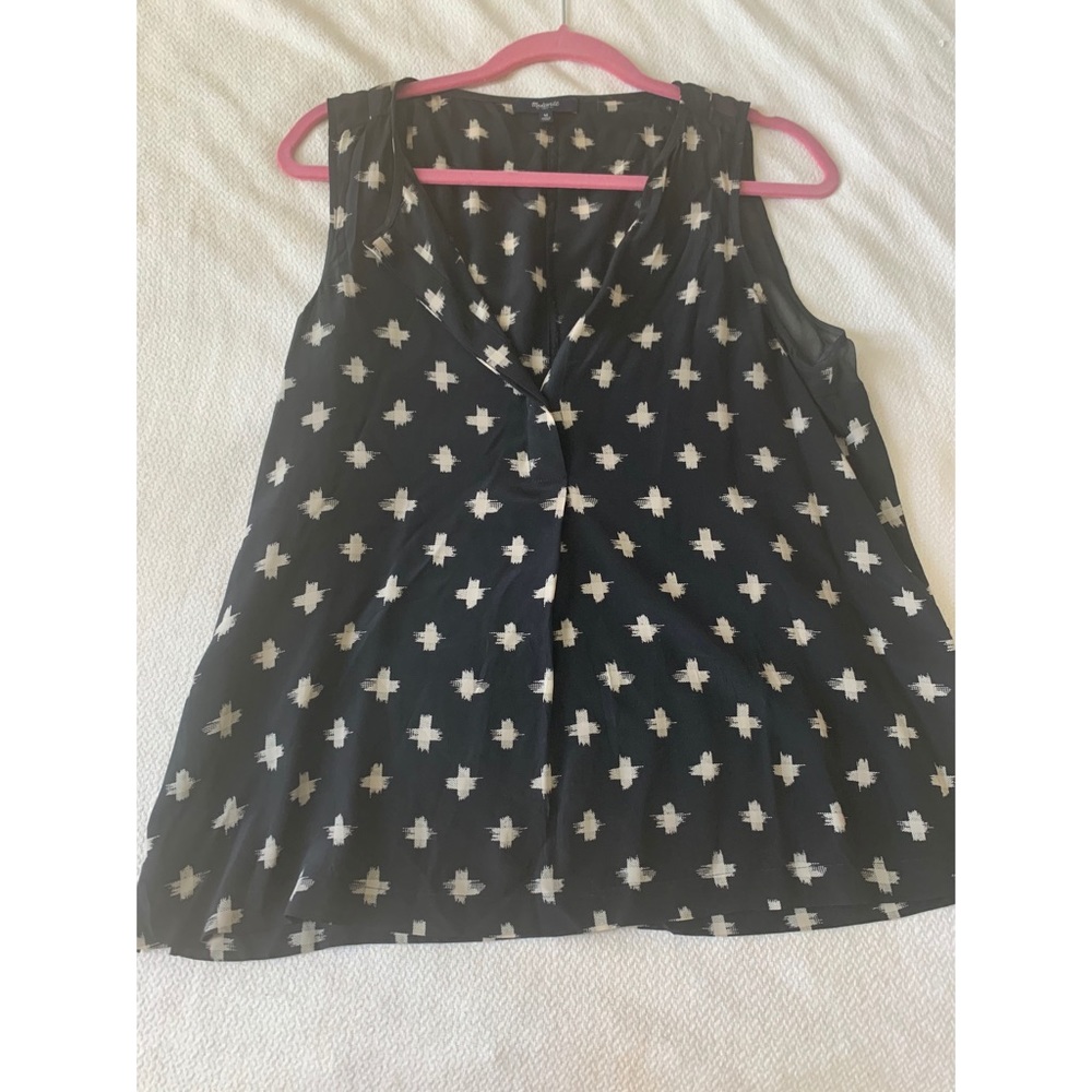Pattern Sleeveless Blouse with Mesh